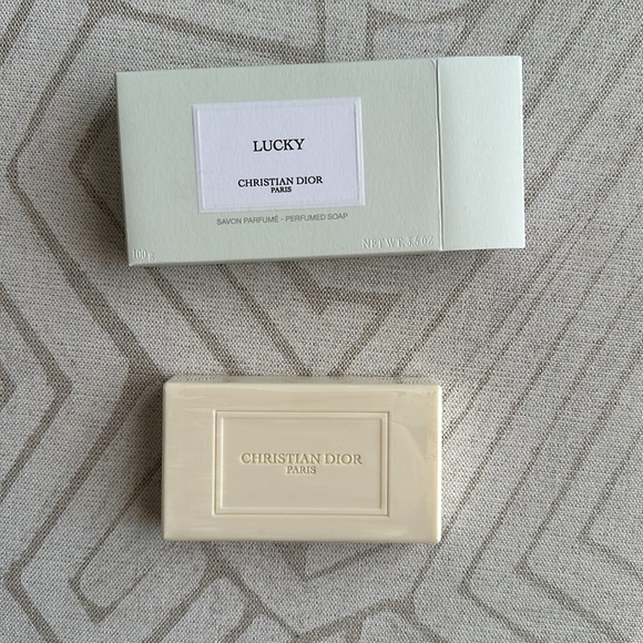 Dior LUCKY
Solid soap - Picture 7 of 8